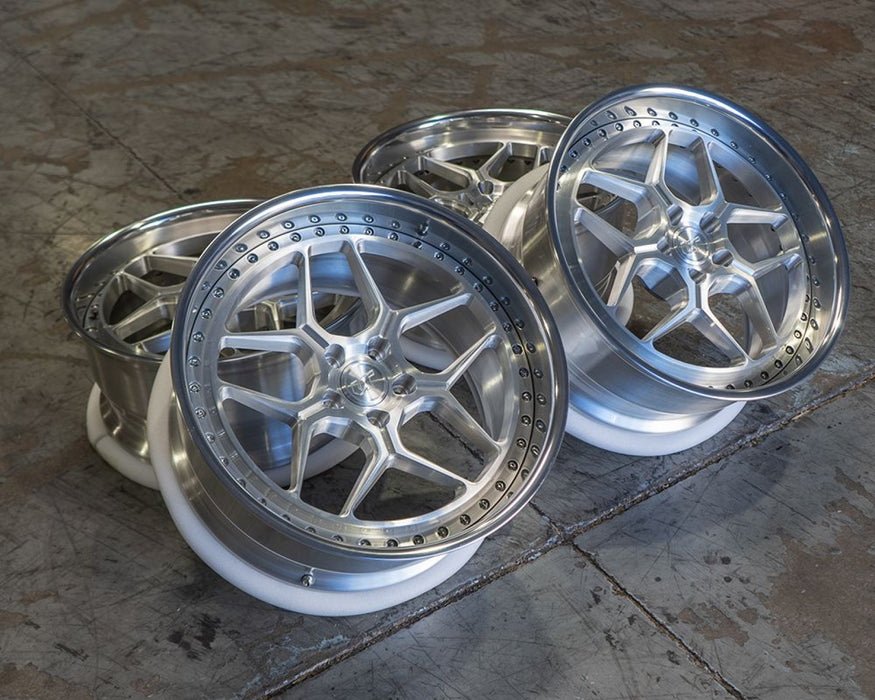 VR Forged D04 2-Piece Brushed 20inch Wheel Set Porsche Macan CLEARANCE
