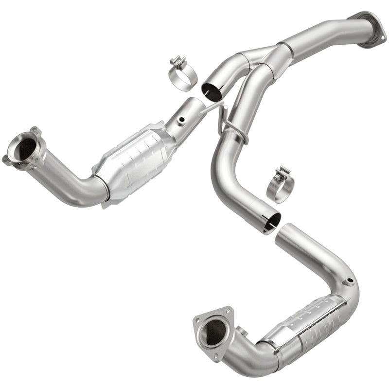 MagnaFlow Conv DF 2011-2016 Silverado 2500HD V8 6  Underbody